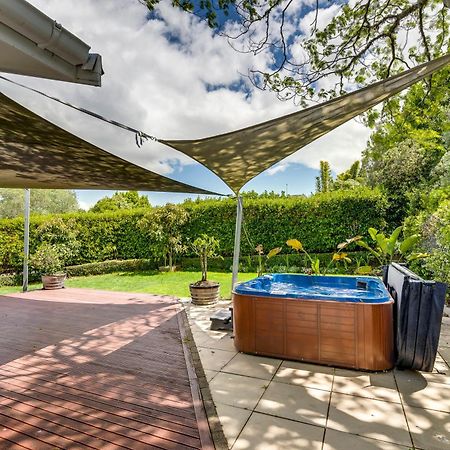 Sunny Oasis - Havelock North Retreat Villa Exterior photo