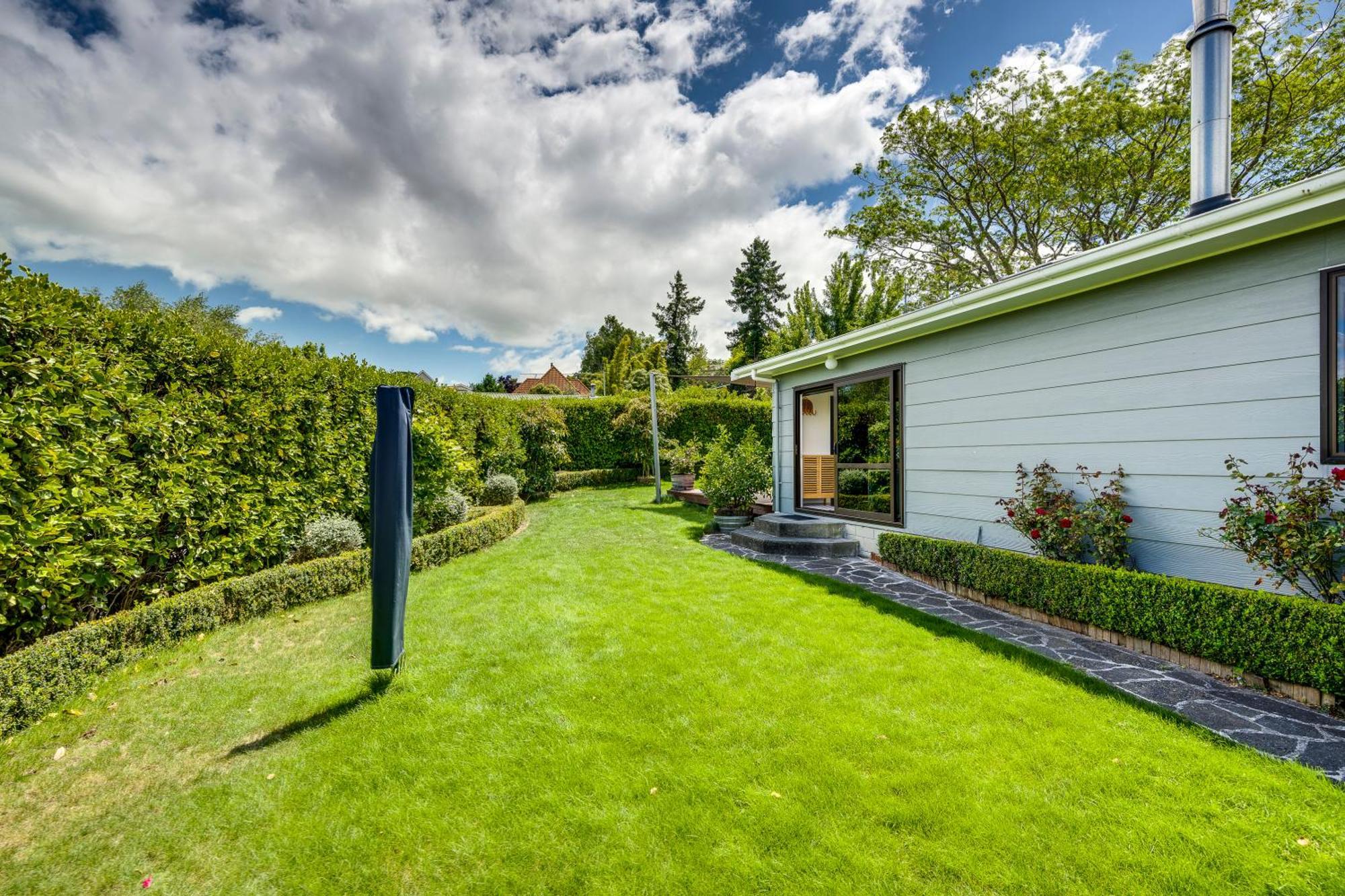 Sunny Oasis - Havelock North Retreat Villa Exterior photo